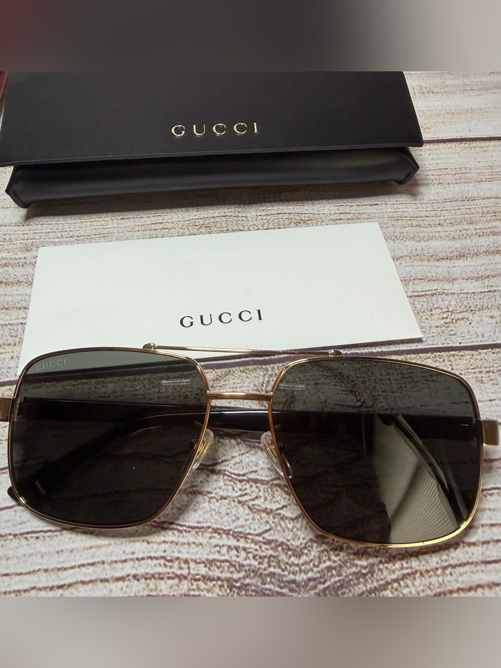 New Gucci Mens Aviator Sunglasses gg0529s